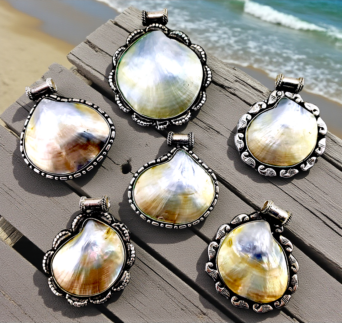 #3039 (MOP Pendants 2 1/8 x 2 3/8")
