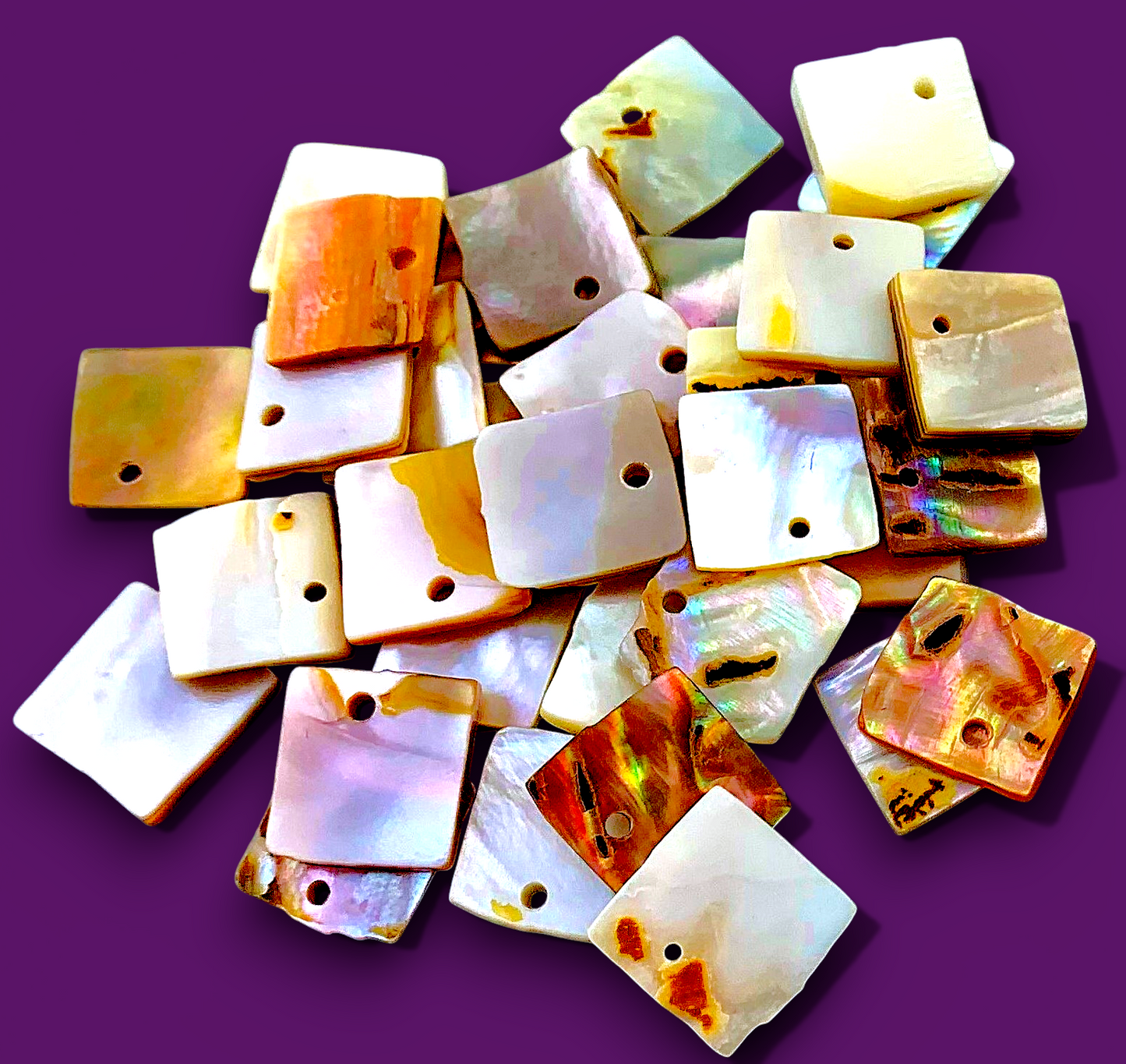 #3027 River Mussel Shell Square-shaped 5/8" Top Hole