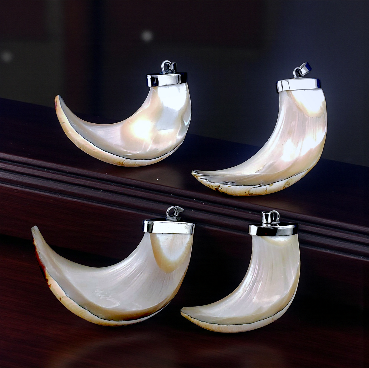 #3265 Jade Turbo Claw-shaped Pendants
