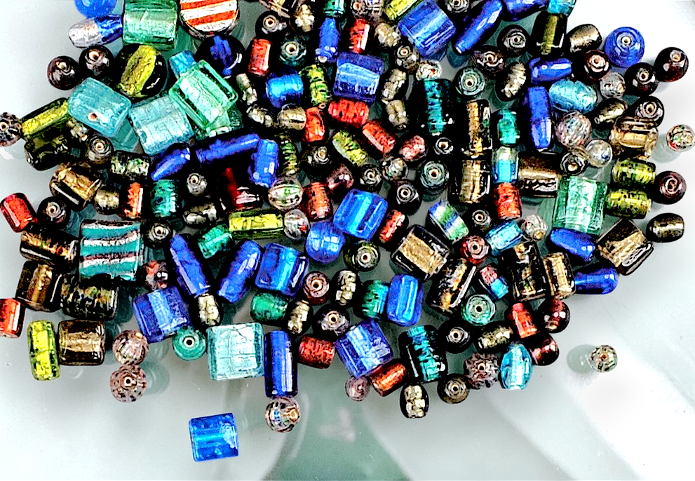 BD-811 Mixed Silver-foiled Glass Beads 6-10mm