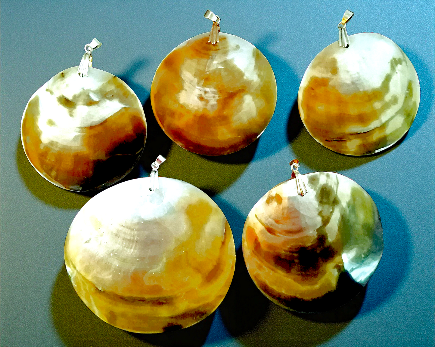 T-2000 Mother of Pearl Round Pendant