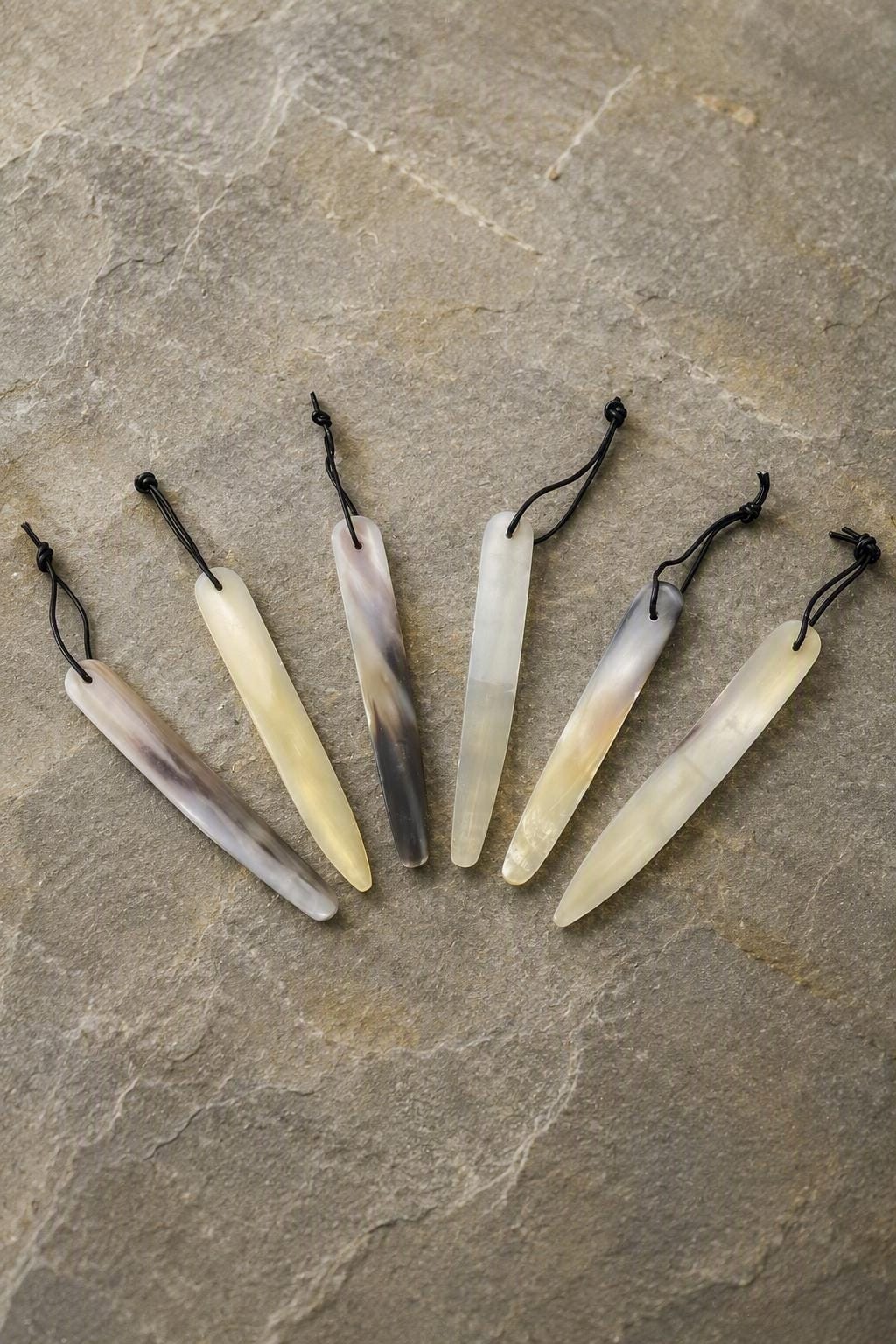 F-1247 (Buffalo Shoe Horn 7")